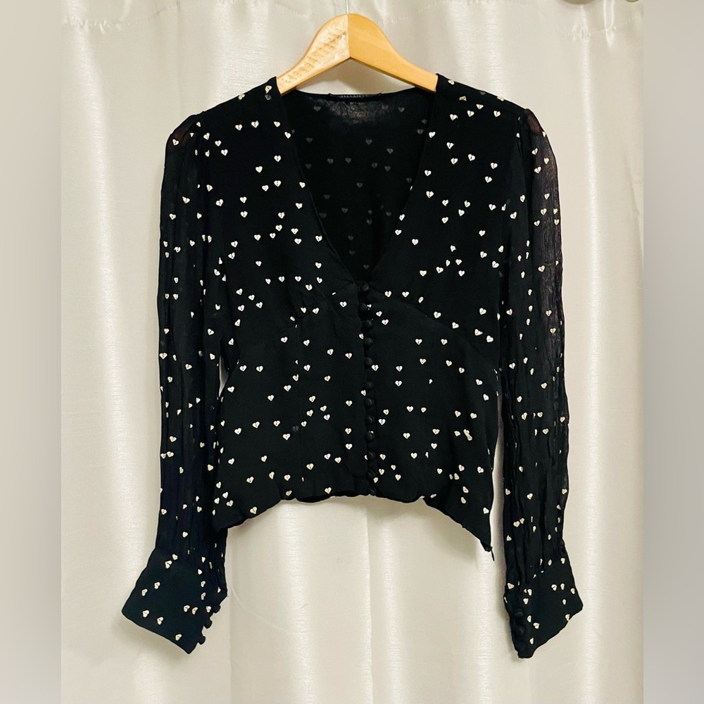 Amalie Hearts Top – Romantic & Modern Elegance - Picture 4 of 8